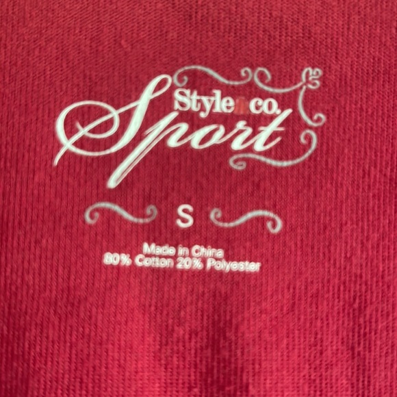 Red Velvet Hoodie - Picture 11 of 11